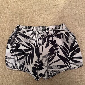 Nike Black and White Tropical Print Women's Athletic Shorts